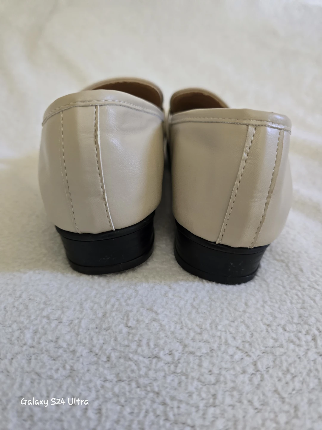 DUPLÉ beige loafers with gold buckle - photo 4