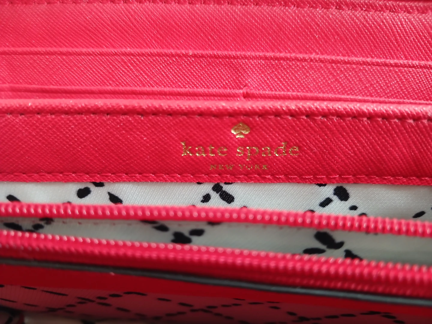 Kate Spade Red Zip Around Wallet - photo 5