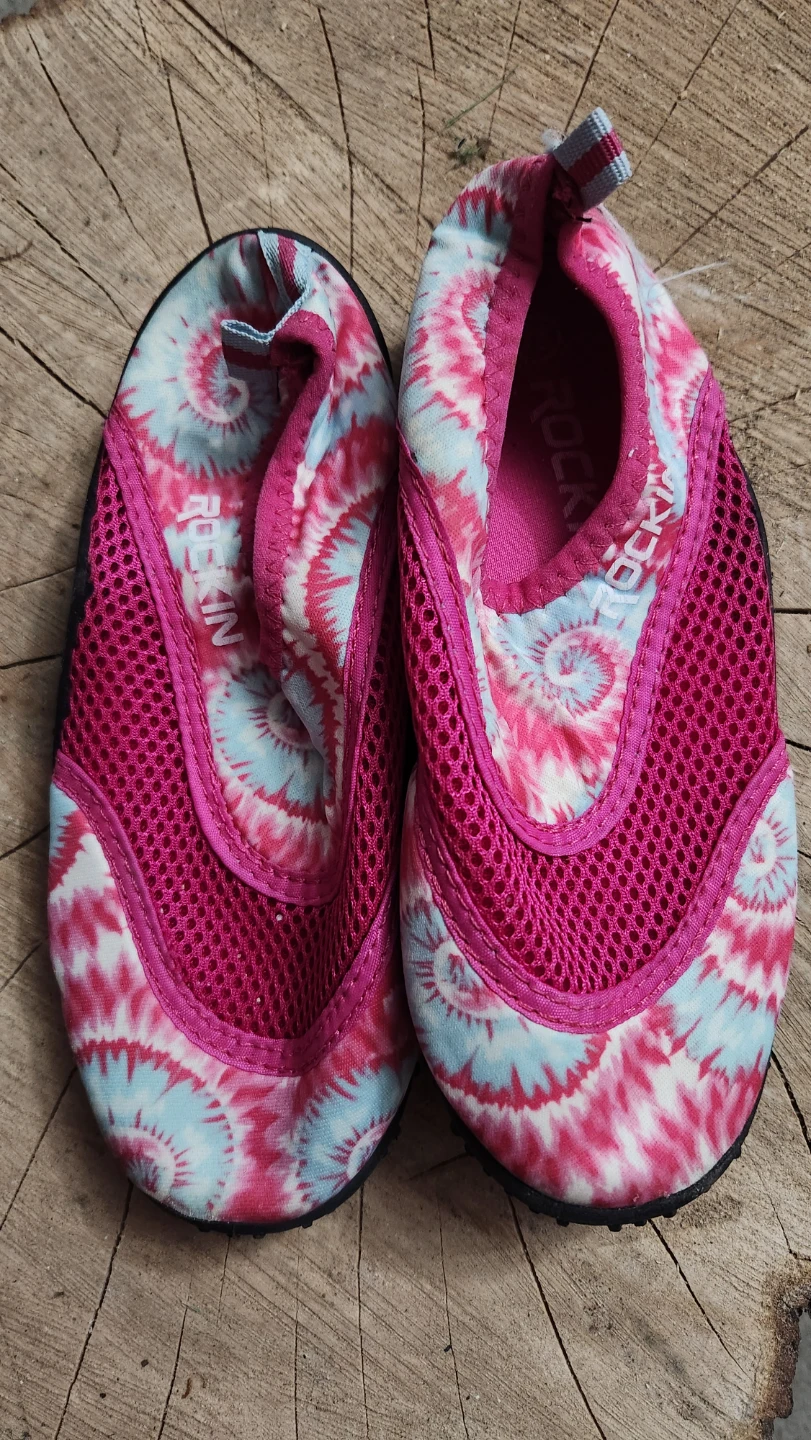 Kids size 13 Rockin Water Shoes - Tie-Dye