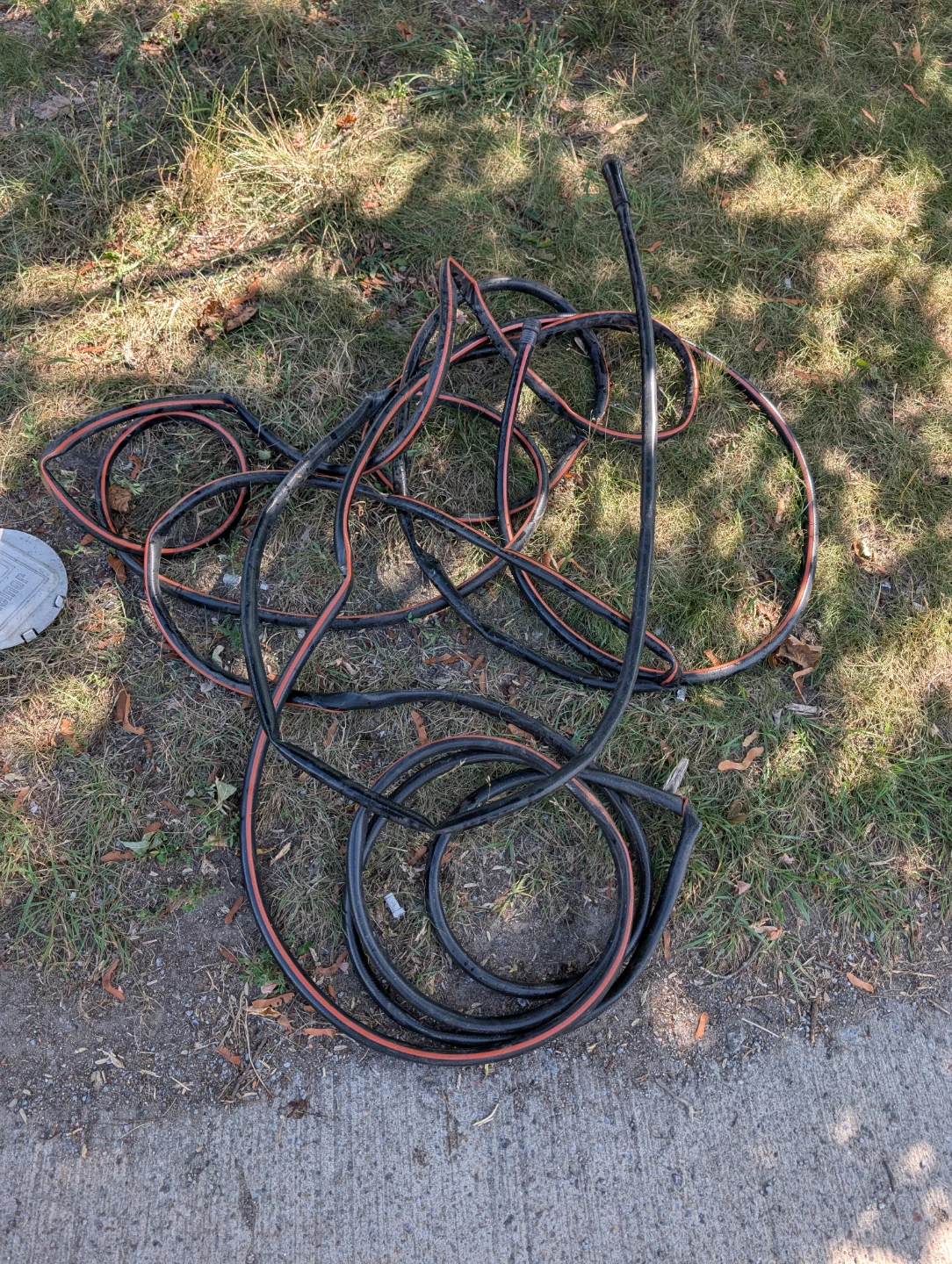 Snow shovel and garden hose - photo 2