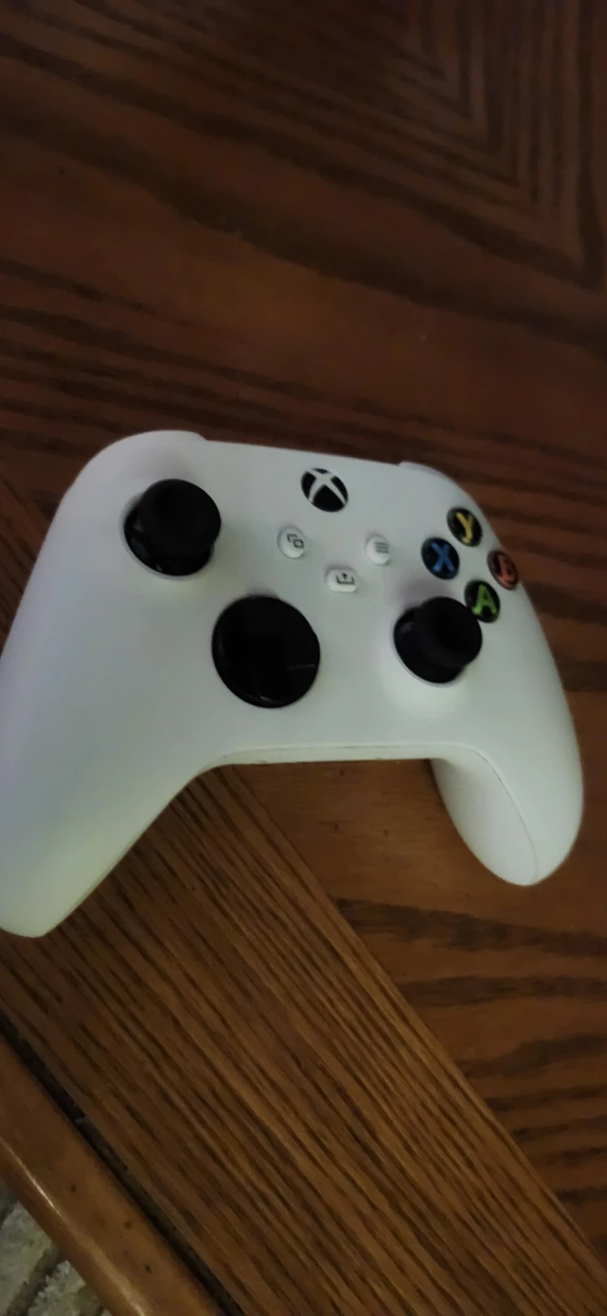 White Xbox Wireless Controller