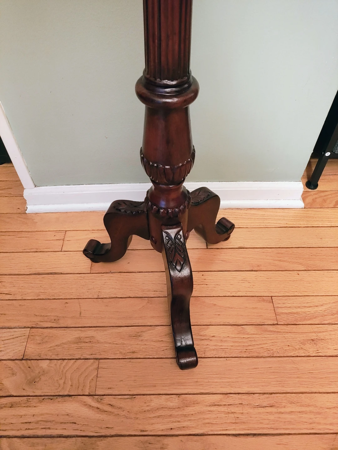 Butler Specialty Chatsworth Pedestal Plant Stand/Drink Table - photo 4