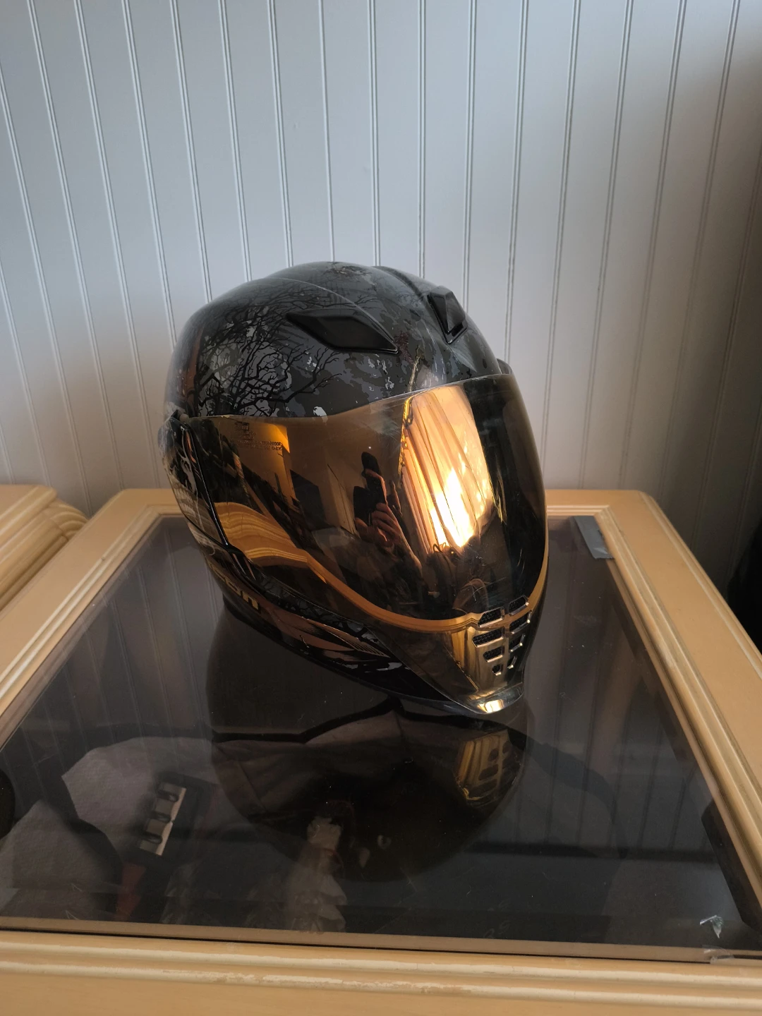 Like new Men's Icon Airflite Helmet XXL