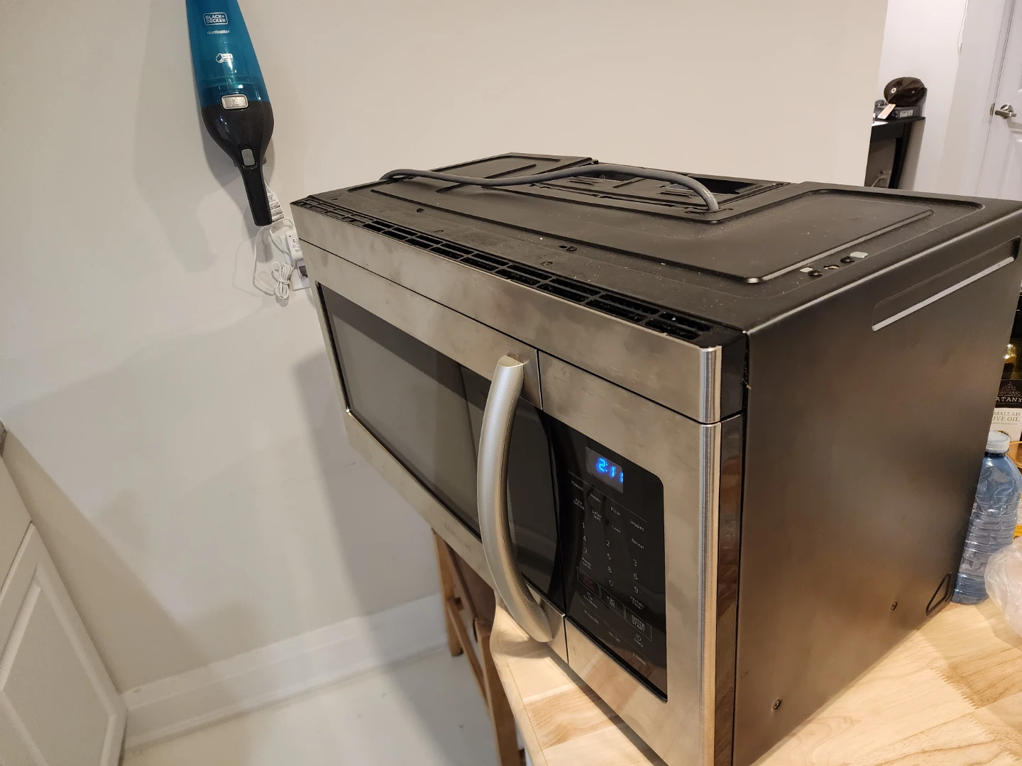 Samsung ME16K3000AS Over-the-Range Microwave 1.6 cu ft 30" - photo 3