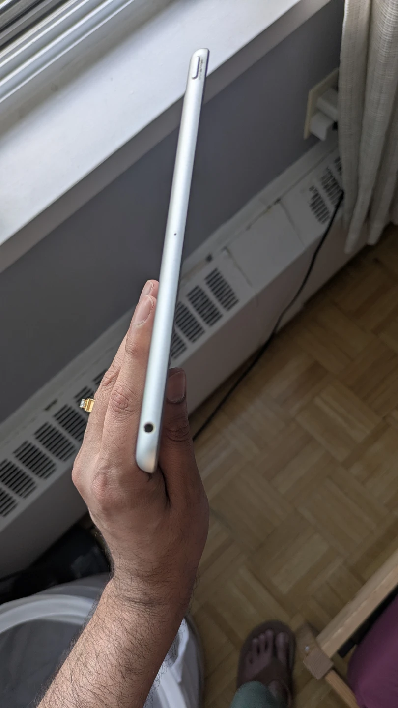 iPad (5th generation) 32GB Silver - photo 5