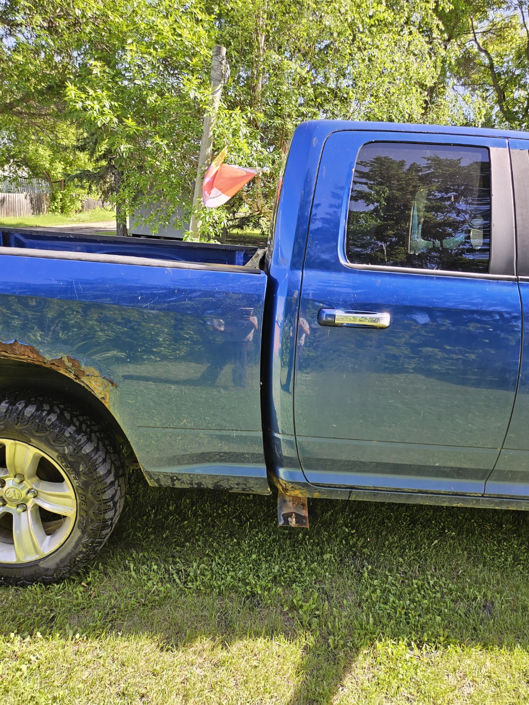 Blue Ram 1500 Hemi Pickup Truck - photo 3