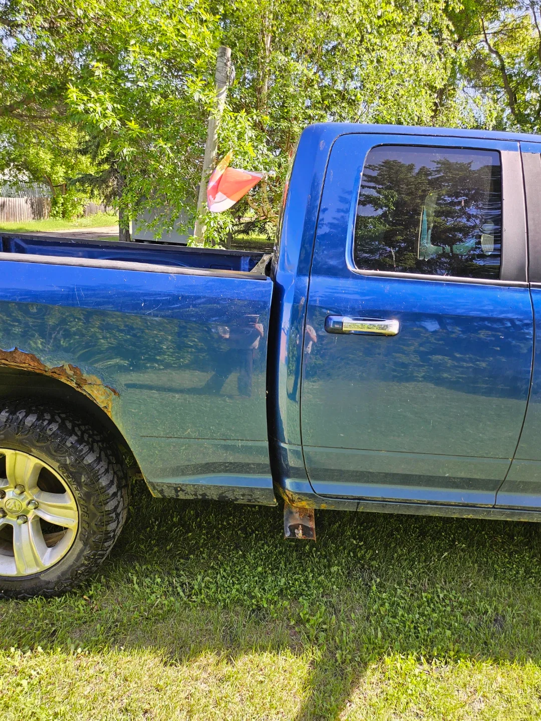 Blue Ram 1500 Hemi Pickup Truck - photo 3