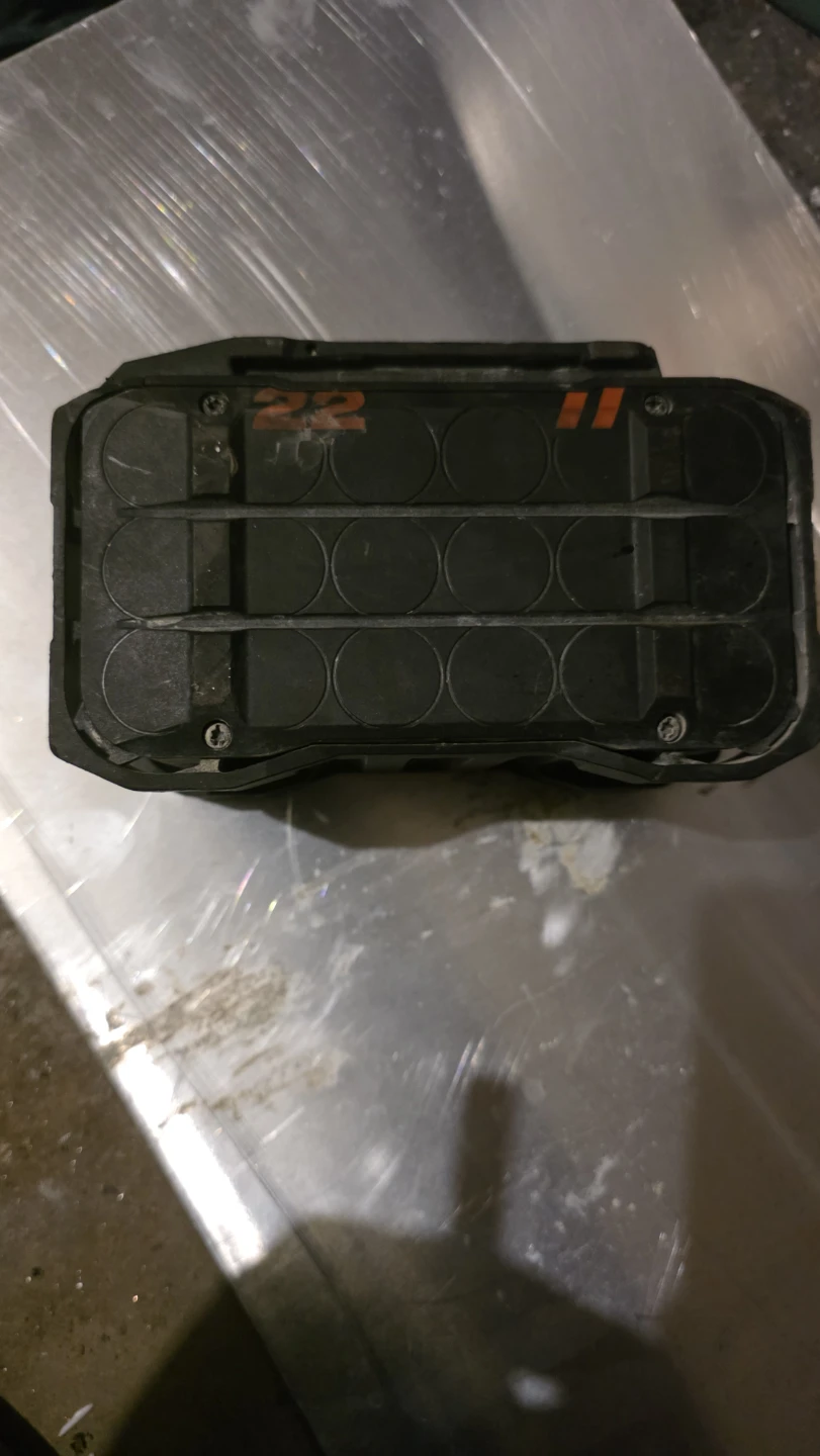 Hilti B 22-25.3 Li-Ion Battery - photo 2