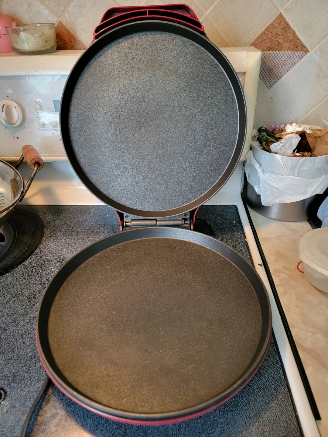 Betty Crocker Pizza Maker Machine - photo 2