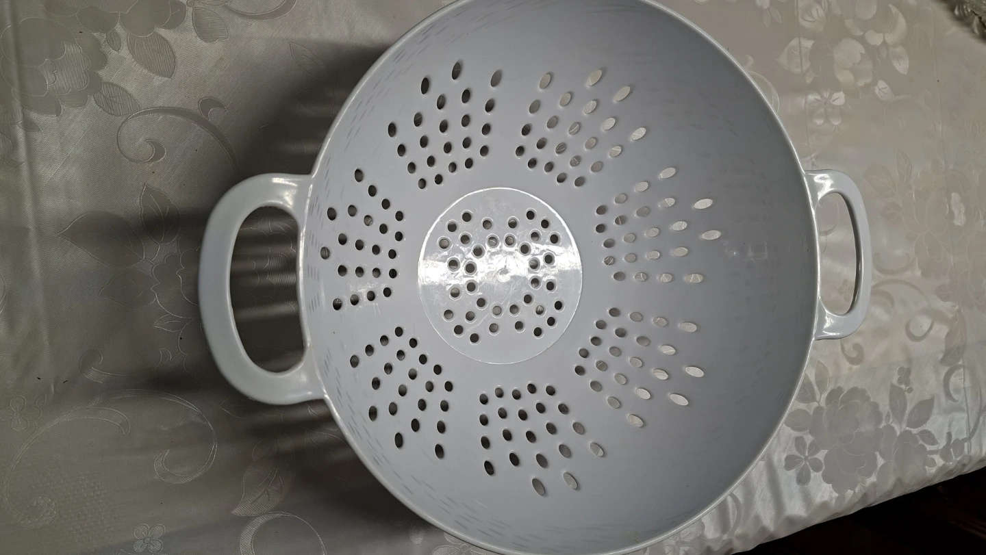 White Plastic Colander