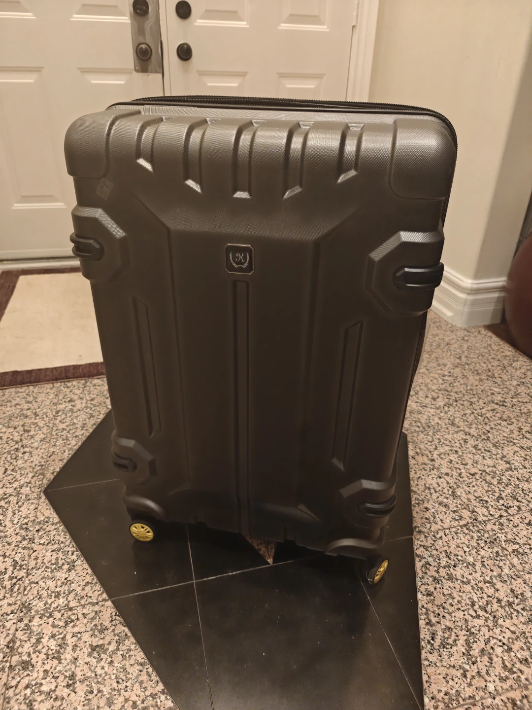 Heavy Duty  Expandable Dark Grey Hardside Luggage (80-100L)