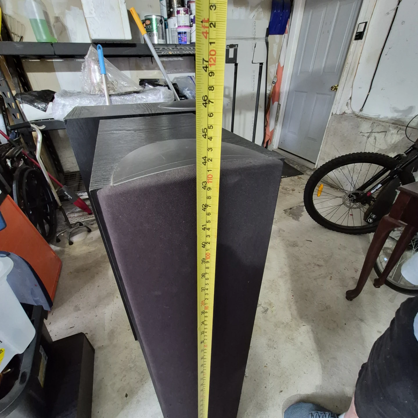 2 Black Floorstanding Speakers - photo 4