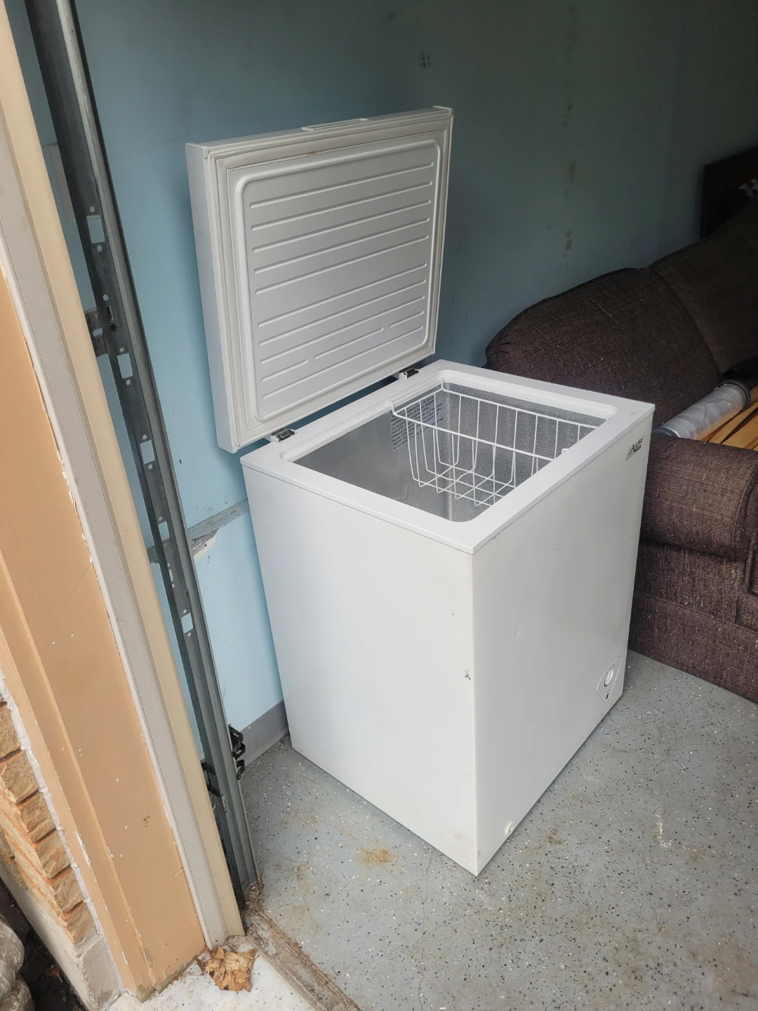 Arctic King Chest Freezer - photo 5