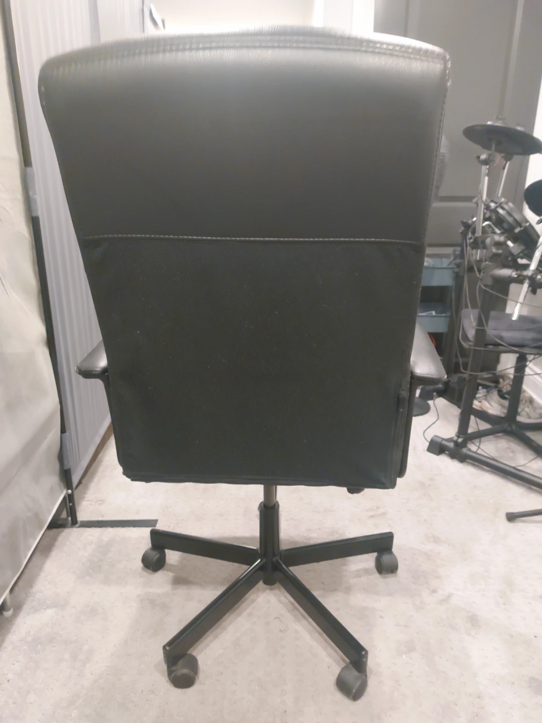 Black Faux Leather Office Chair - photo 3