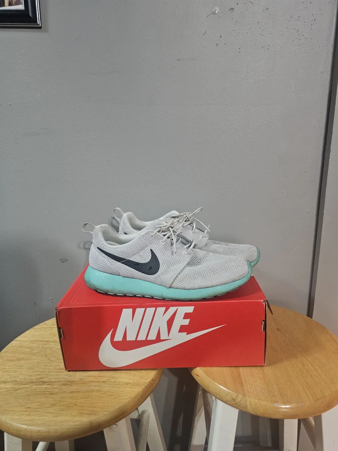 Nike Roshe Run Men's Size 9.5 - photo 2