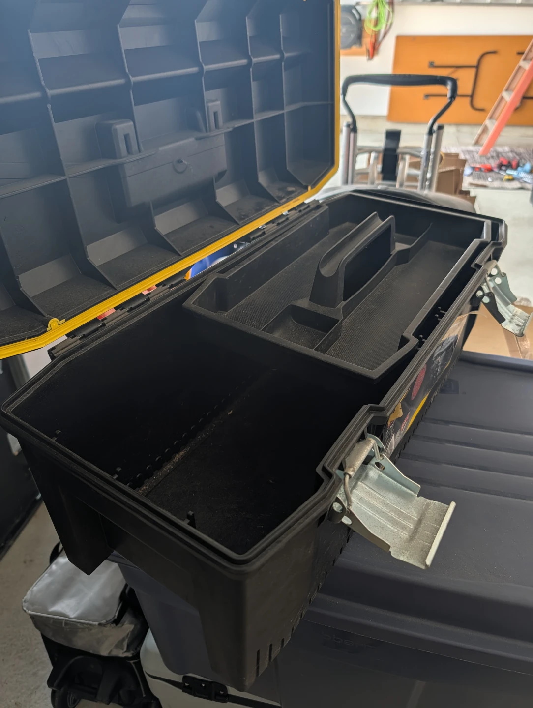 Stanley FatMax 28" Tool Box - photo 2