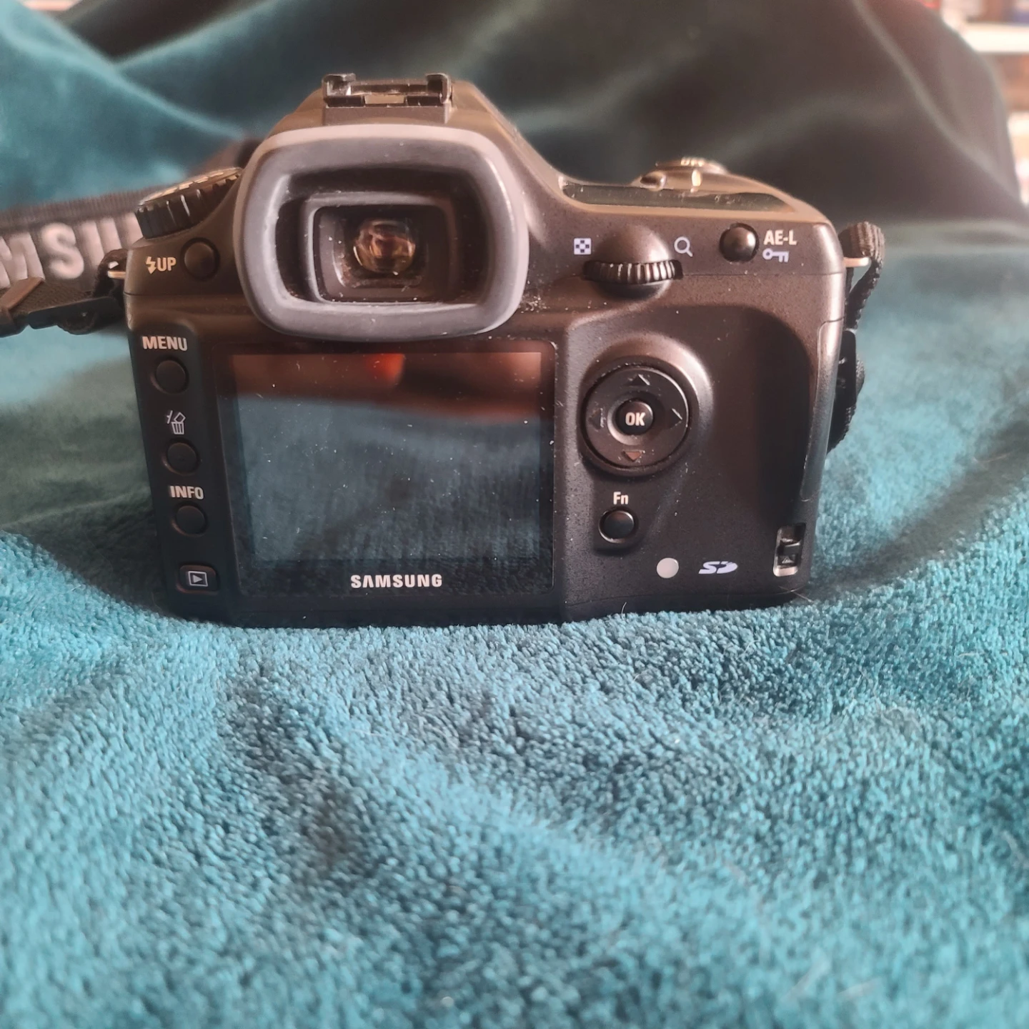 Samsung GX 1L Digital Camera D-SLR with 18-55mm Lens - photo 4