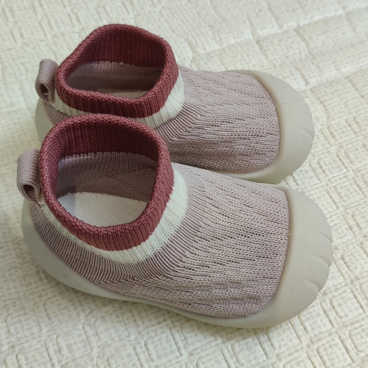 New Kids Knit Indoor Shoes - Size 13.5 - photo 2