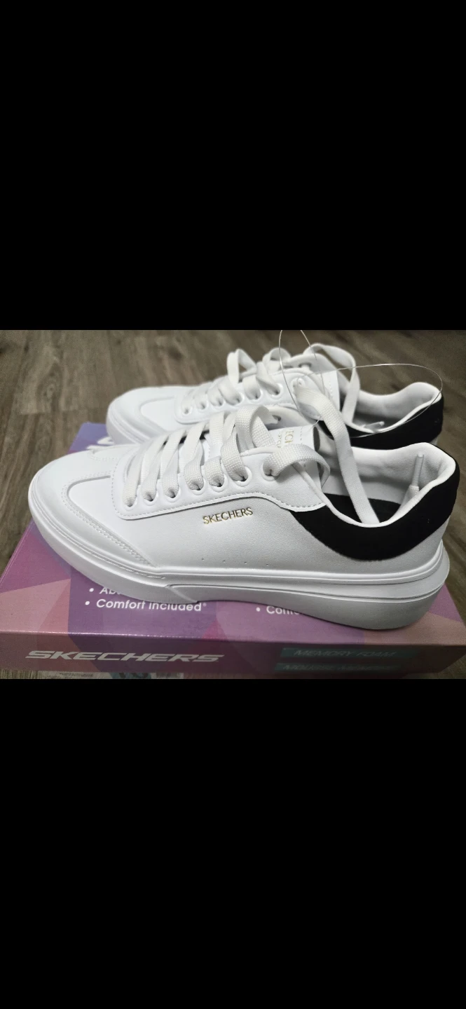 Skechers Women's White Sneakers size 9