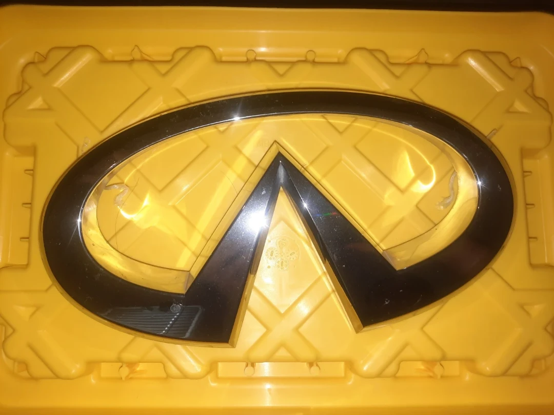 Infiniti Emblem