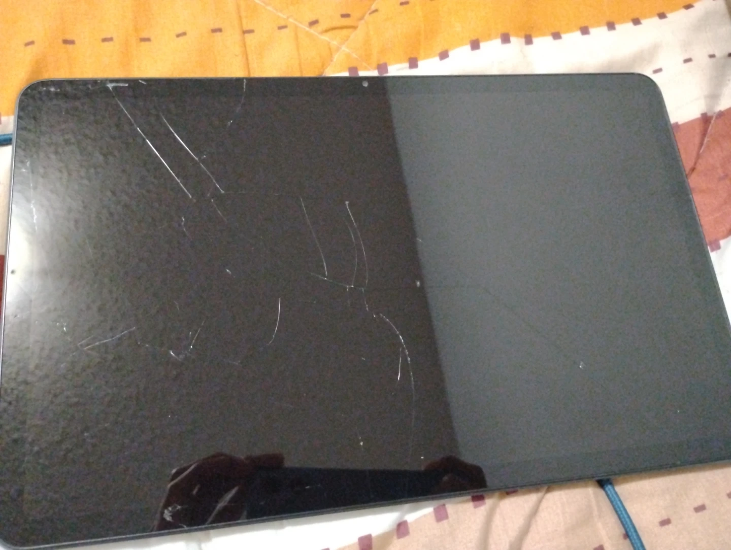 Cracked tablet, name ur price - photo 3