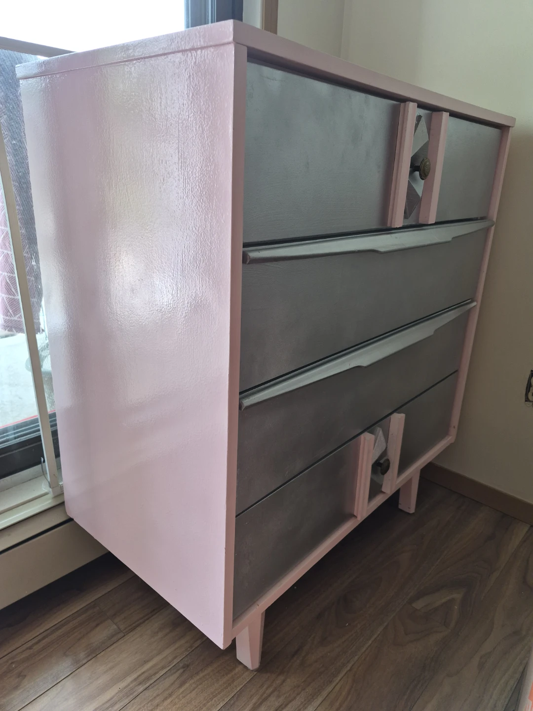 Pink and Silver Dresser - photo 2
