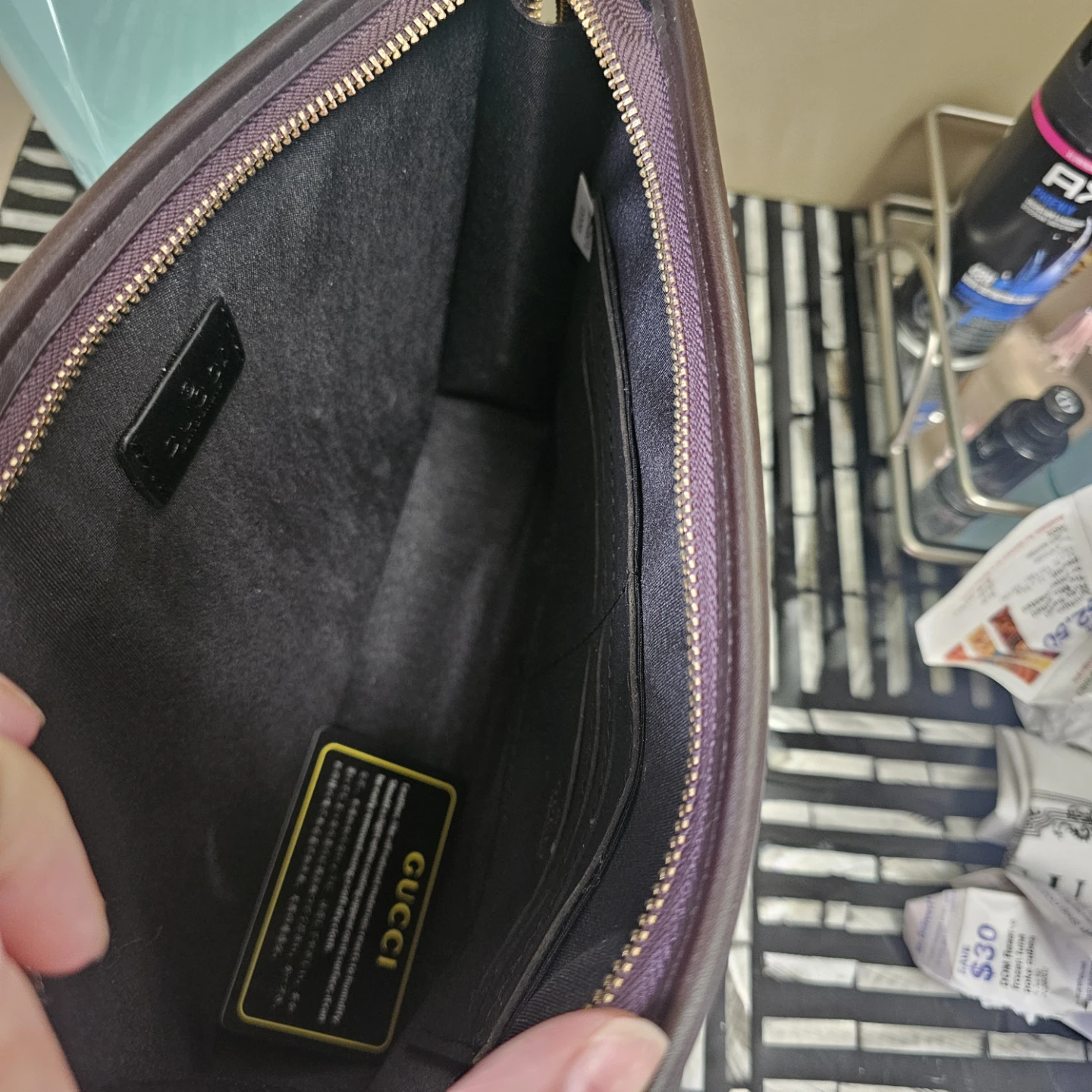 Gucci GG Supreme Pouch Clutch - photo 3