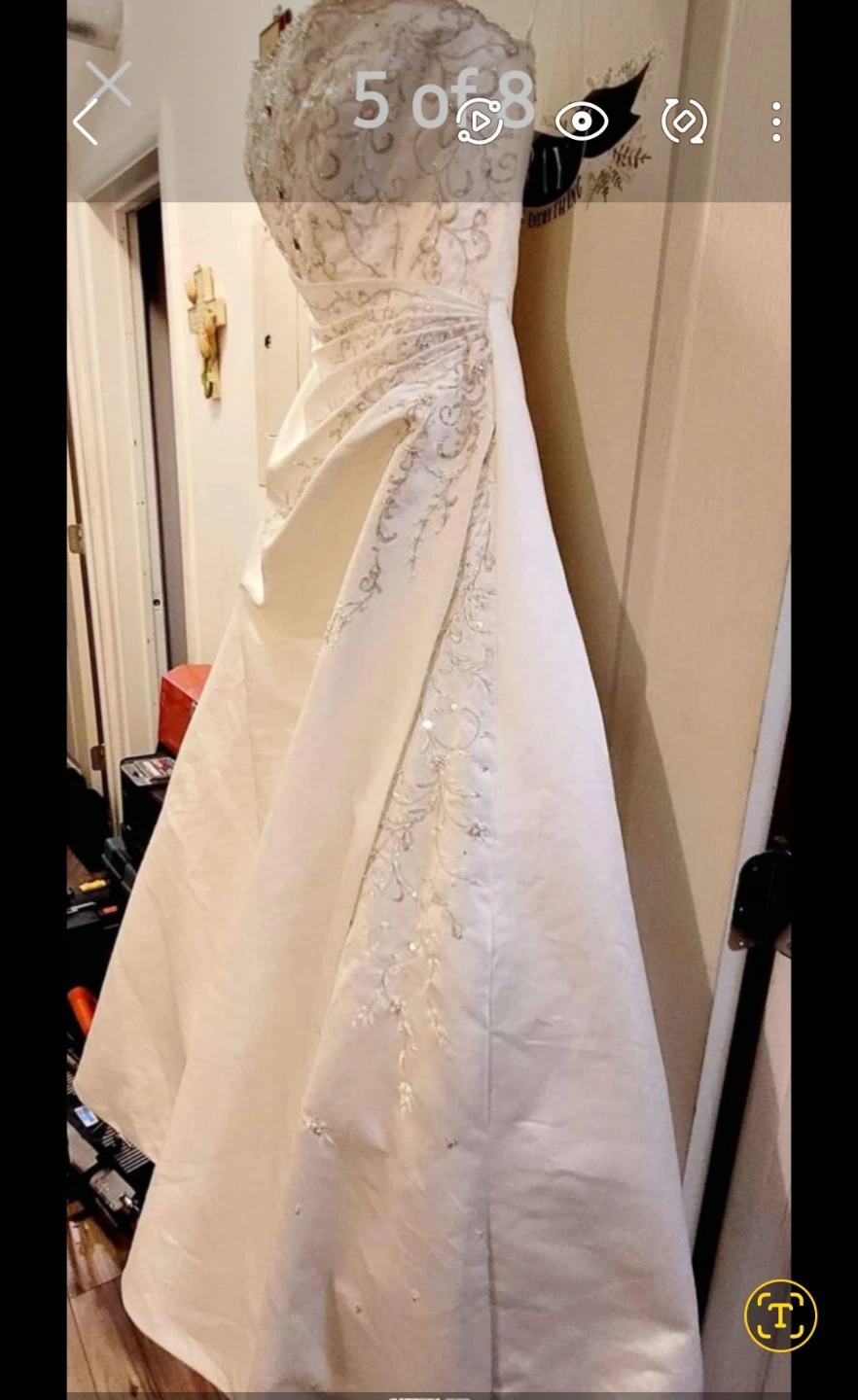 Wedding dress - photo 4