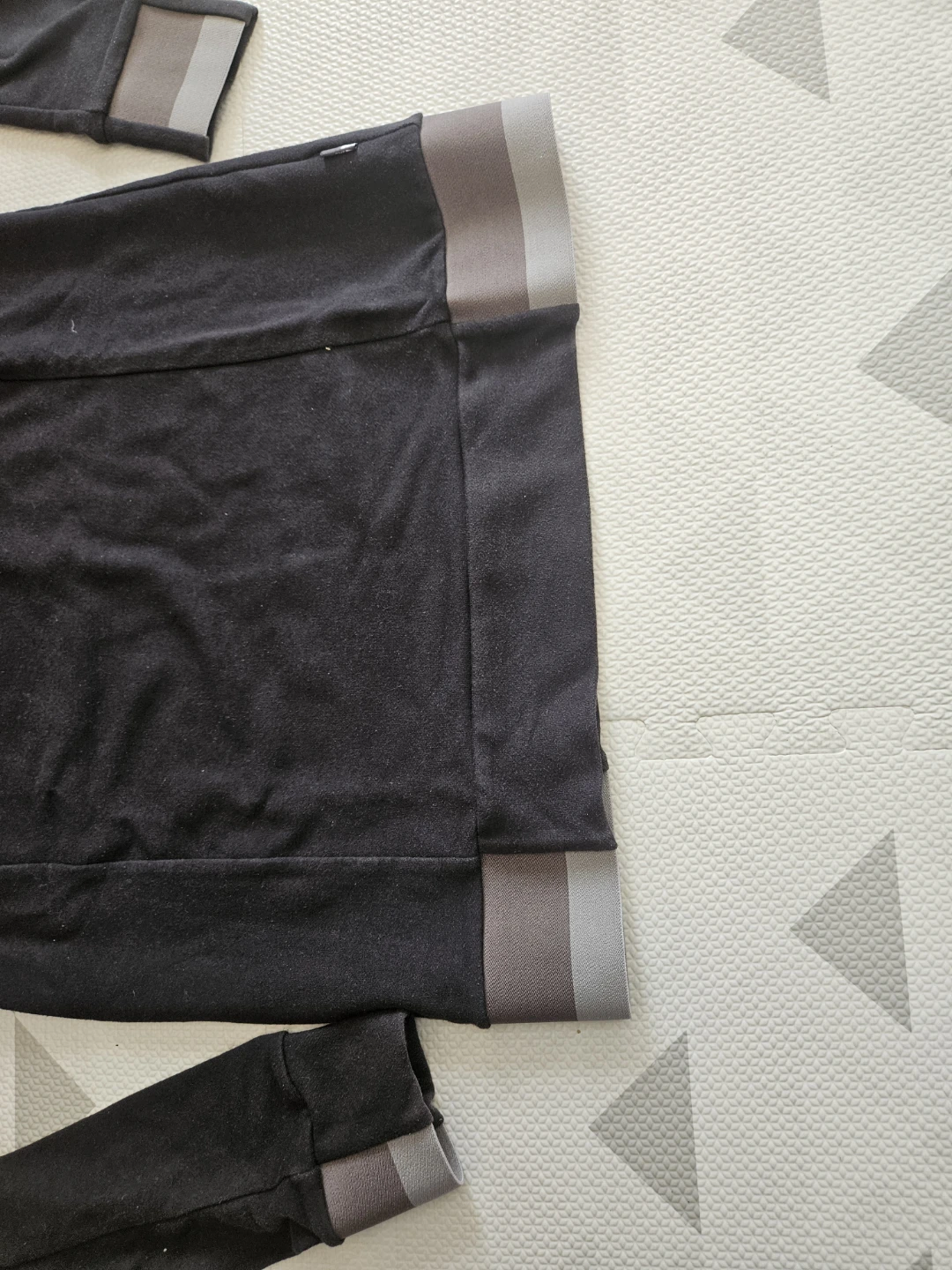 The North Face Black Crewneck Sweatshirt - photo 3