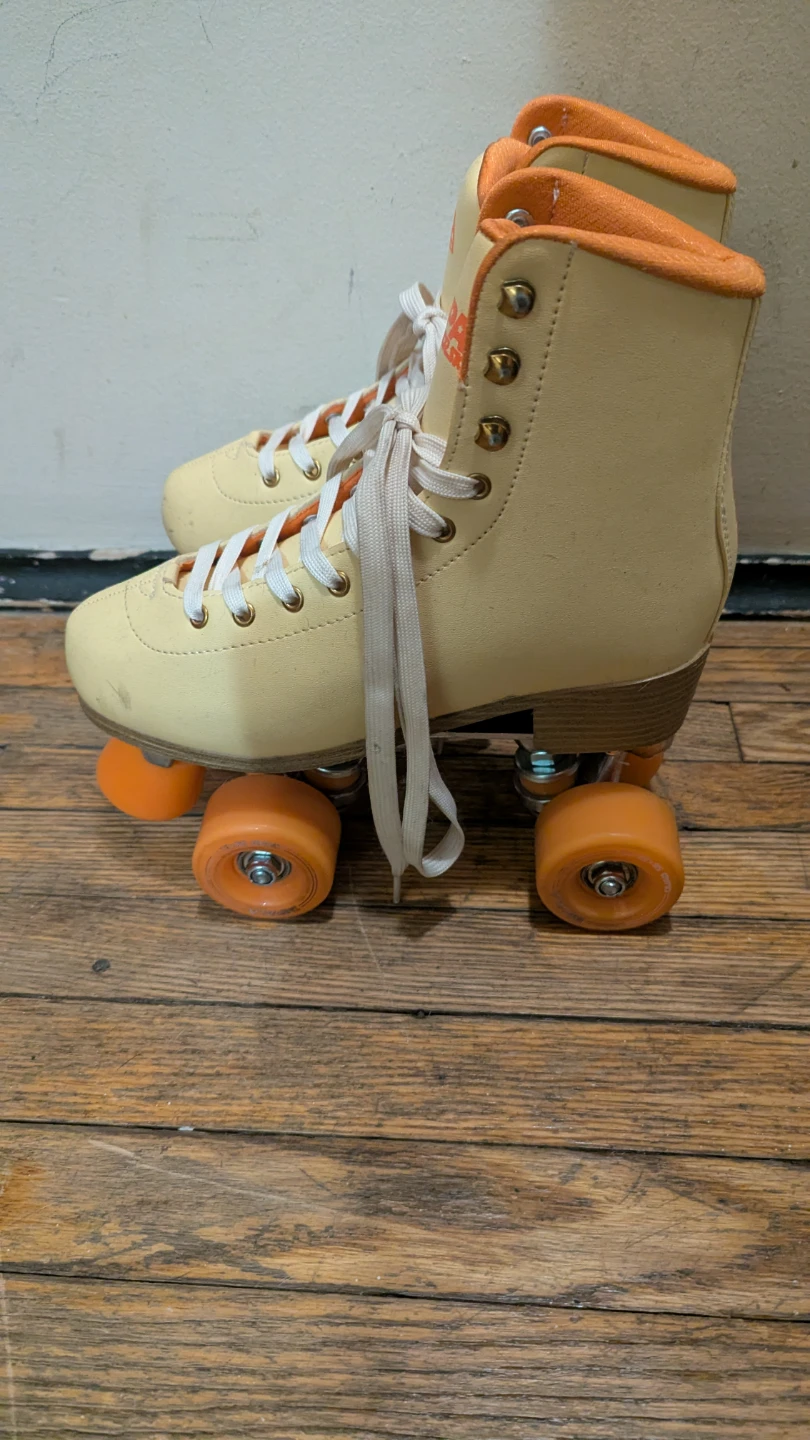 Impala Roller Skates - Cream/Orange