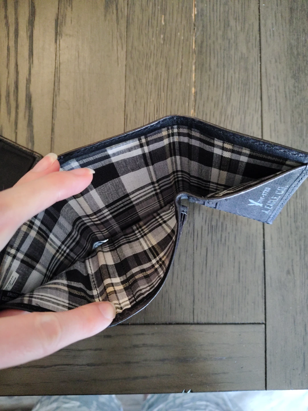 American Eagle Outfitters Black Bi-fold Wallet - photo 4