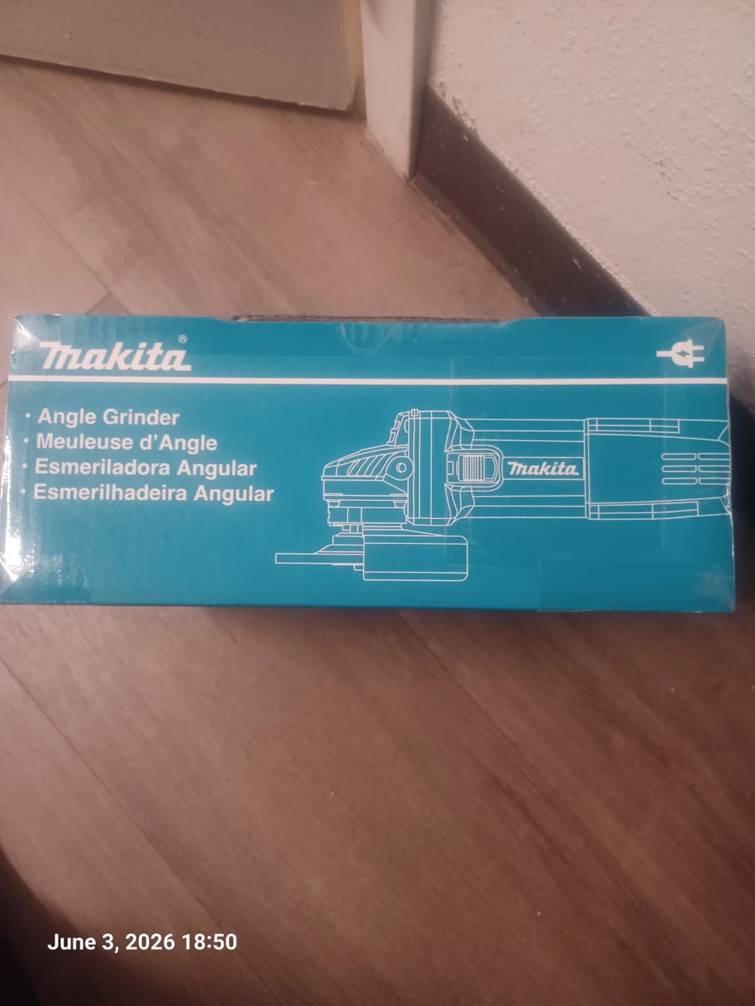 Makita 115mm Angle Grinder 9557NB - photo 4