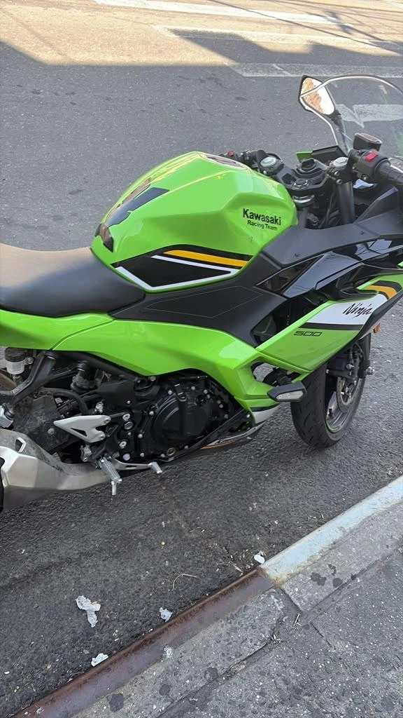 Kawasaki Ninja 500 ABS SE Motorcycle - photo 5