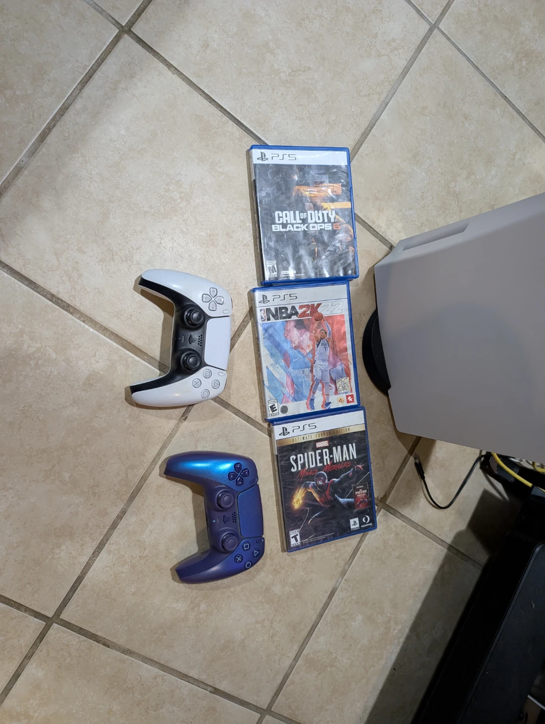 PlayStation 5 - photo 2