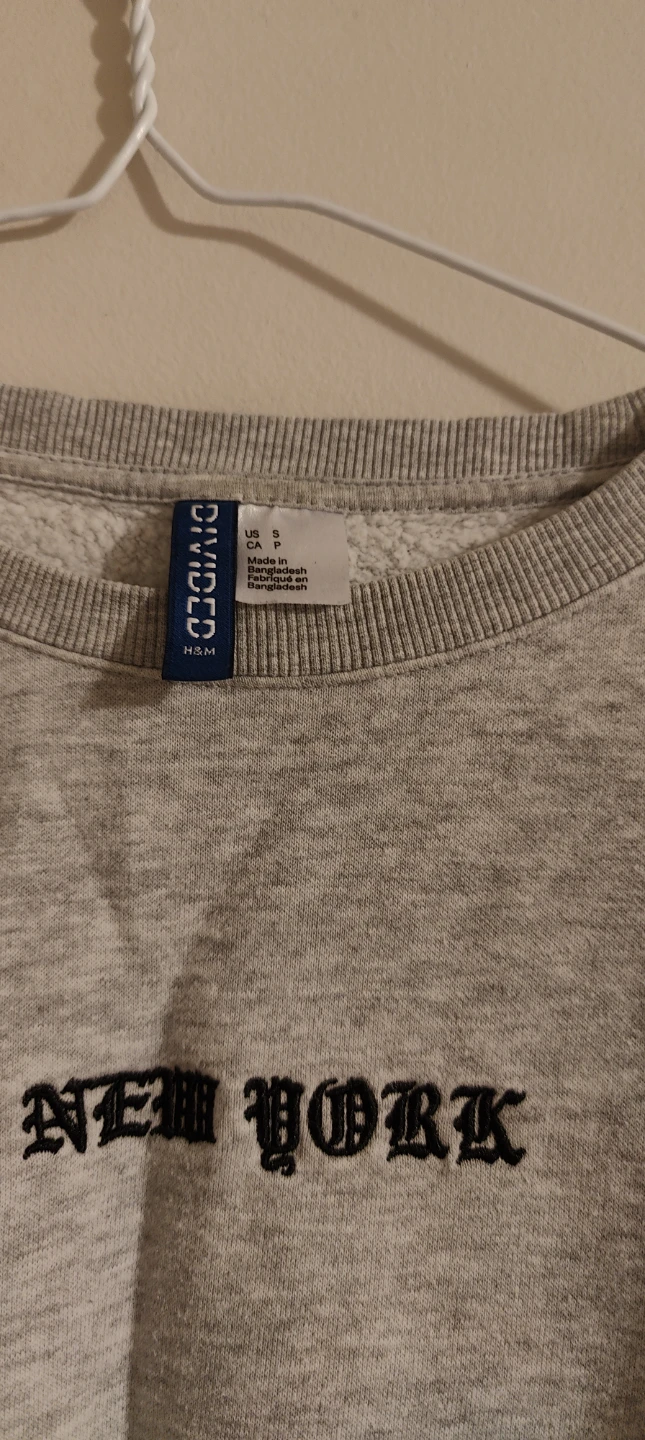 H&M Grey "New York" Sweatshirt - photo 3