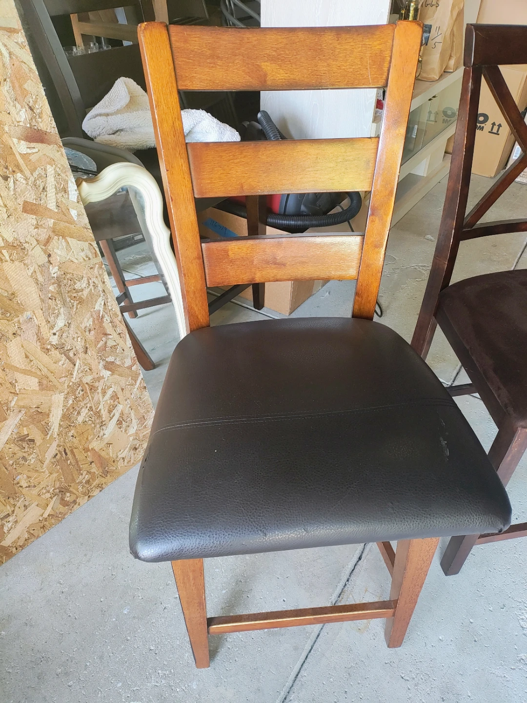 4 Chairs - photo 2