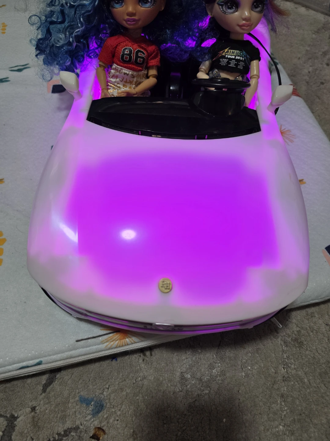 Rainbow High Doll Car with Accessories - photo 2