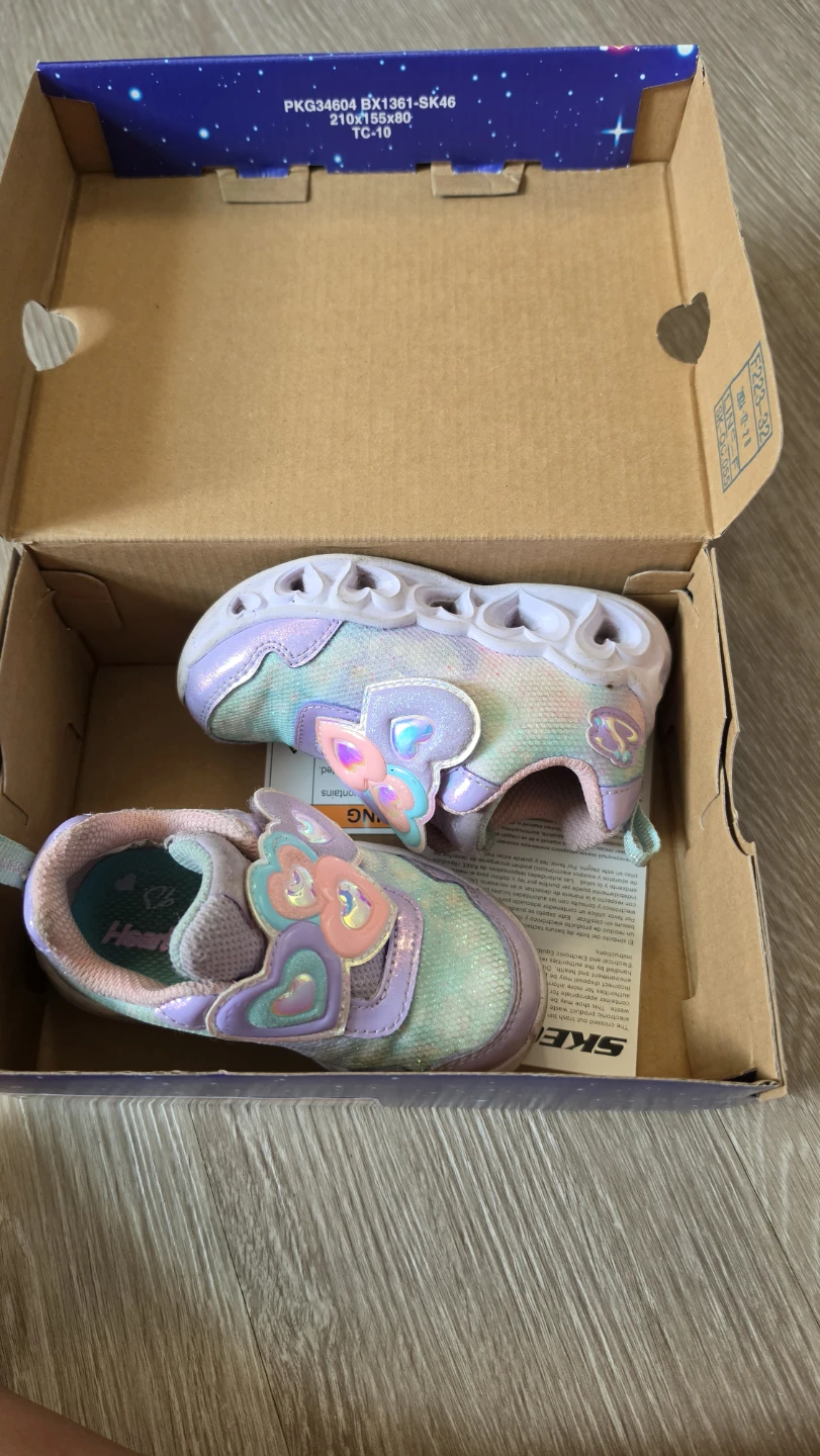 Skechers Heart Lights Toddler Shoes Size 6 - photo 2