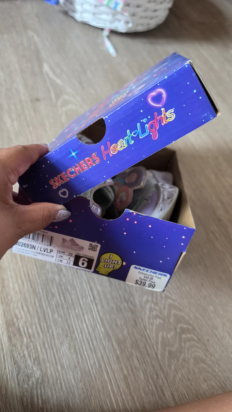 Skechers Heart Lights Toddler Shoes Size 6 - photo 4