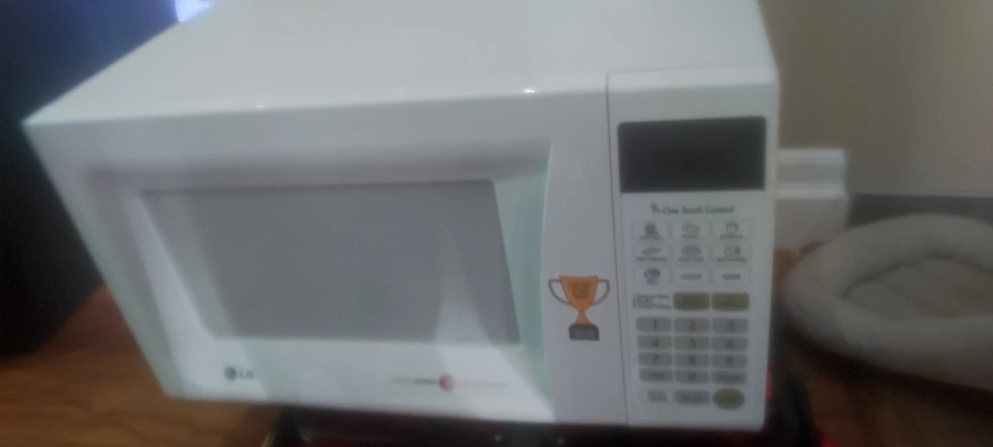 LG Microwave Oven White