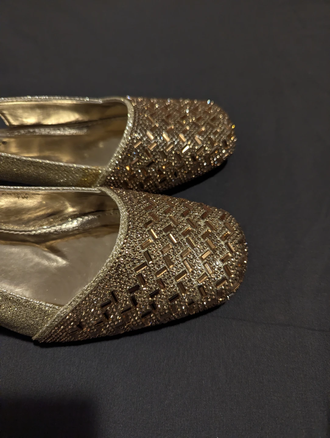 Bella Hanna Gold Embellished Slingback Flats Size 7W - photo 5