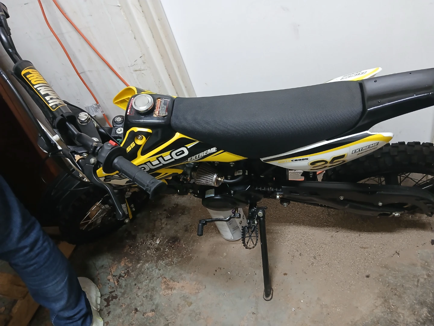 Apollo Dirt Bike
