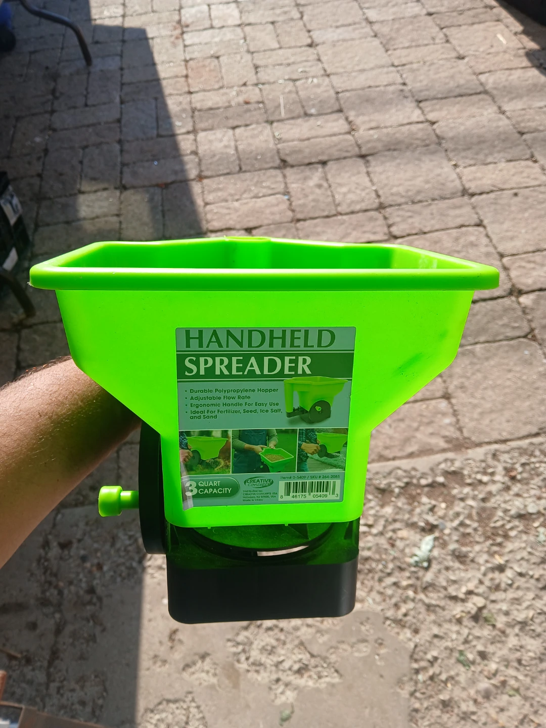Green Handheld Spreader - 3 Quart Capacity