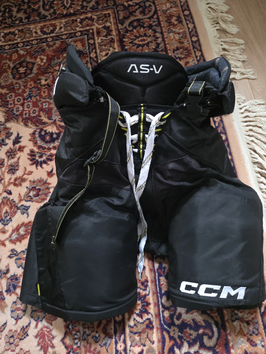 CCM AS-V Hockey Pants - Junior Large