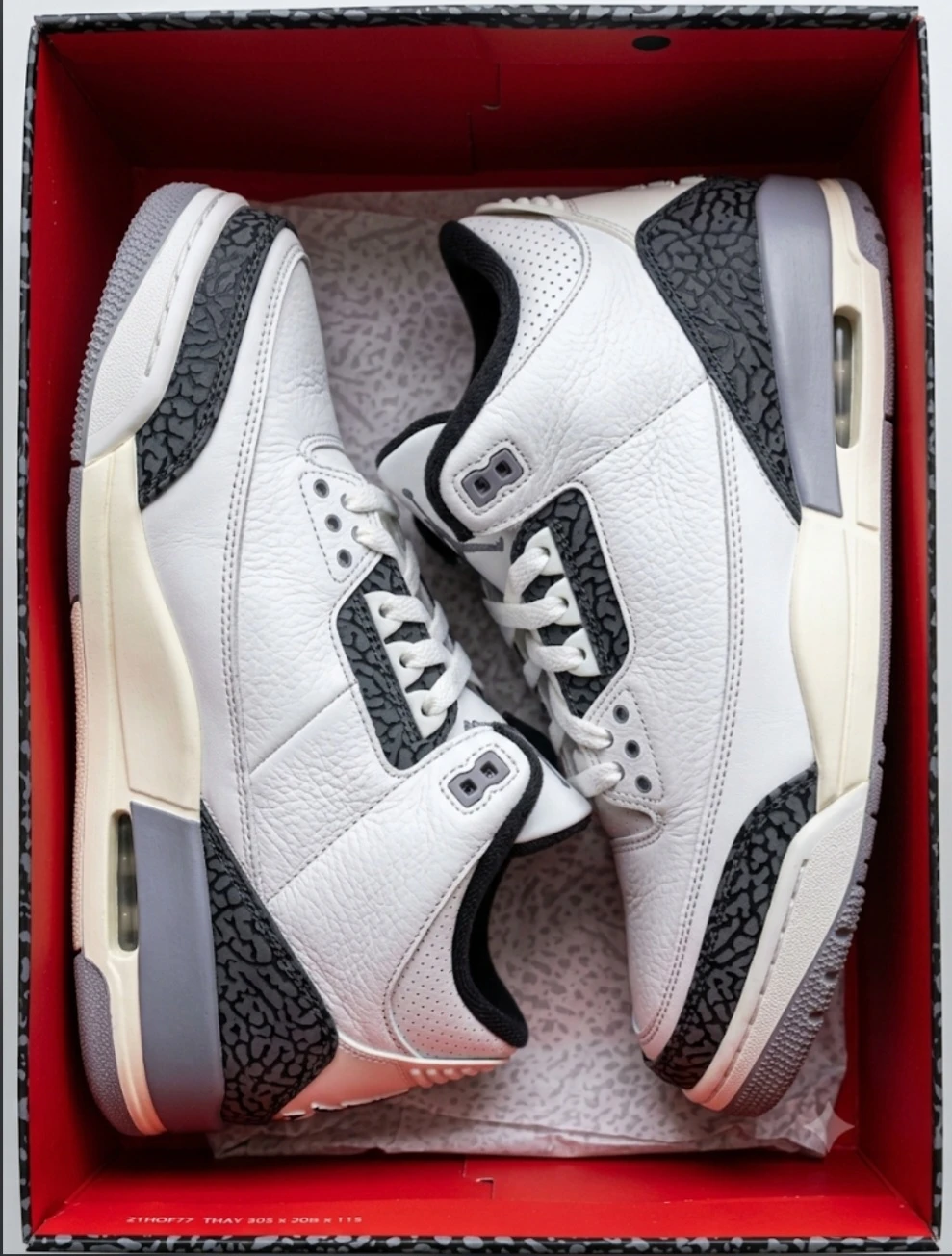 Air Jordan 3 Retro OG "White Cement Reimagined" Size 6y men