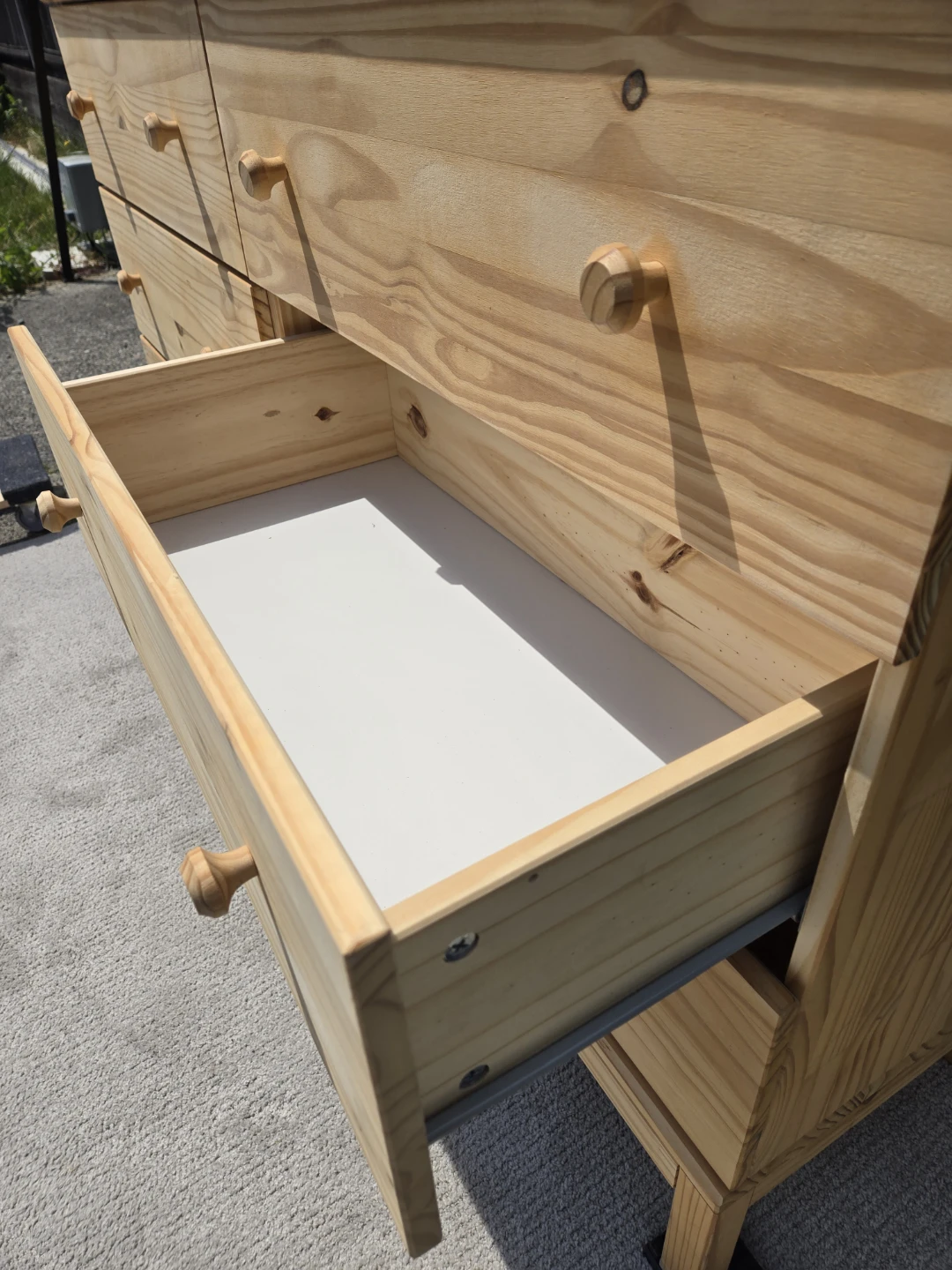 Newly sanded ikea 6 drawer tarva dresser - photo 5