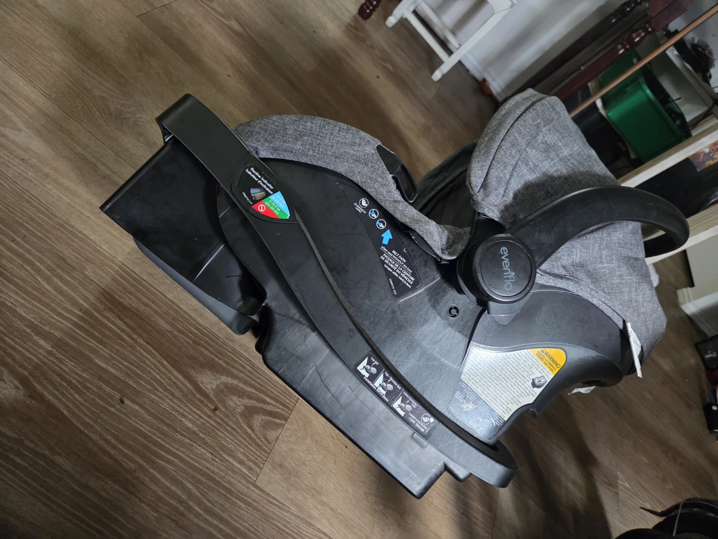 Evenflo Litemax Sport Car Seat - photo 2