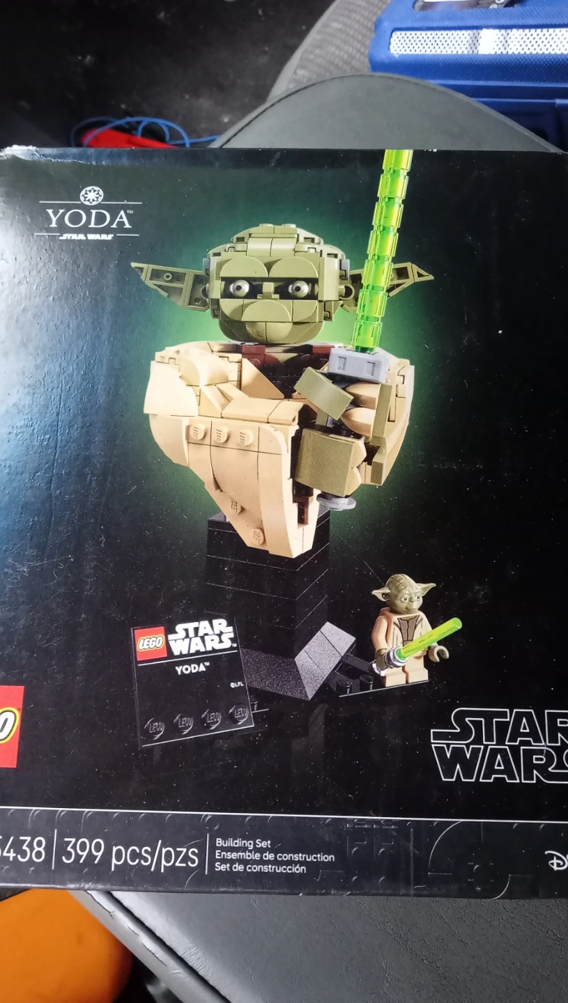 Brand New LEGO Star Wars Yoda Building Set - photo 2