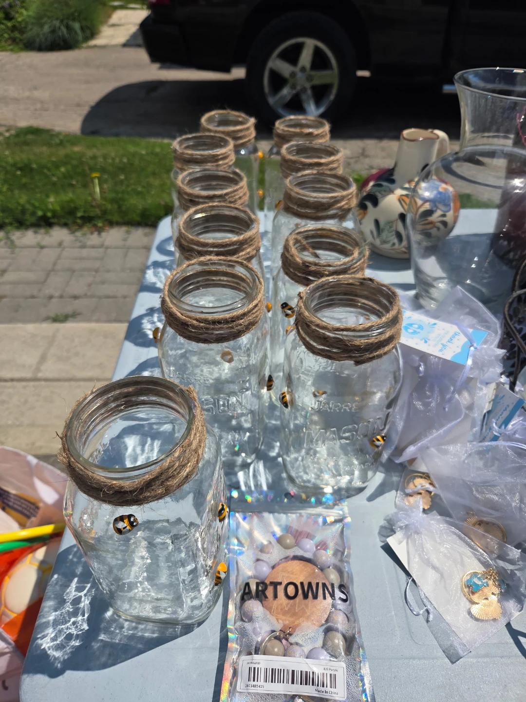 Canadian Mason Jar with Bee Decoration - photo 3