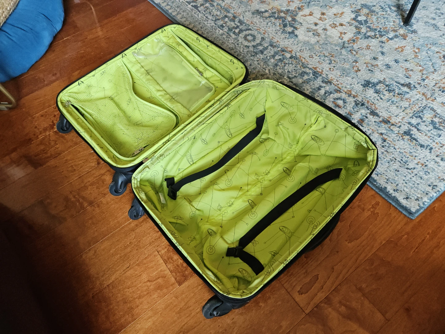 Samsonite Carry-on Luggage - photo 3